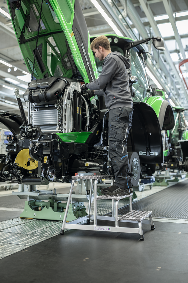 Arbeitspodest starr, 4 Stufen – Bild 3